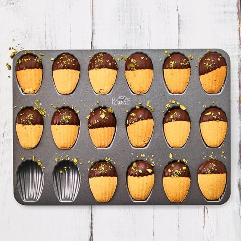 MOLD FOR MADELEINES