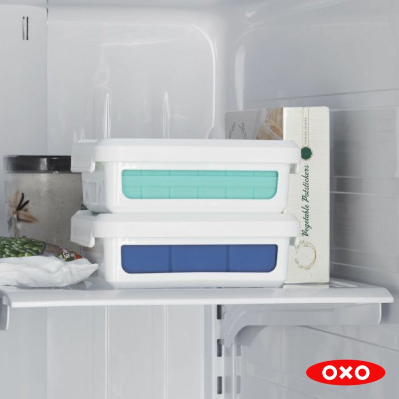 COVERED ICE CUBE TRAY