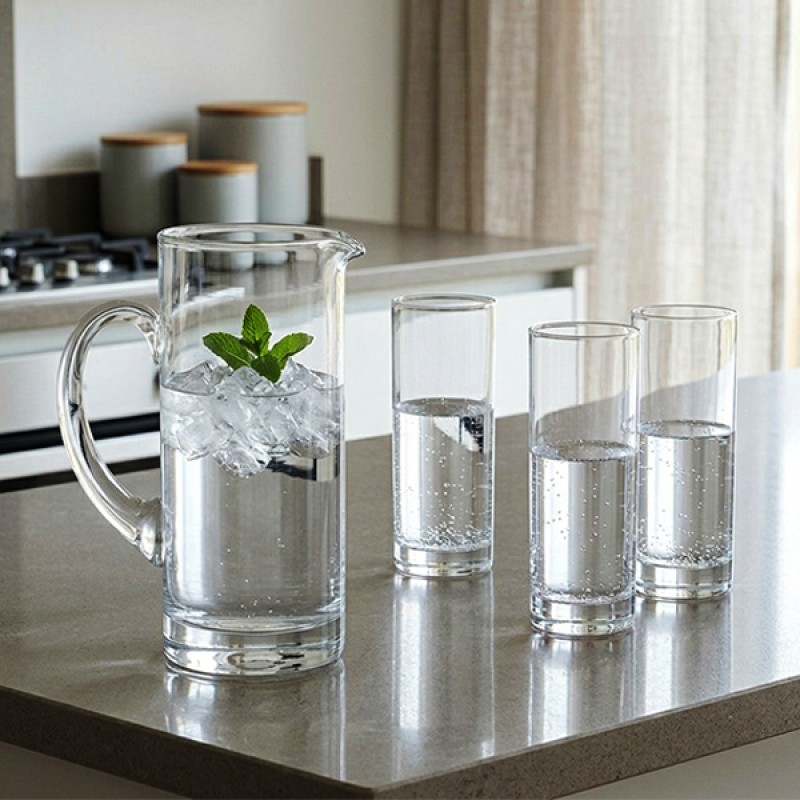 BASIS JUG CLEAR