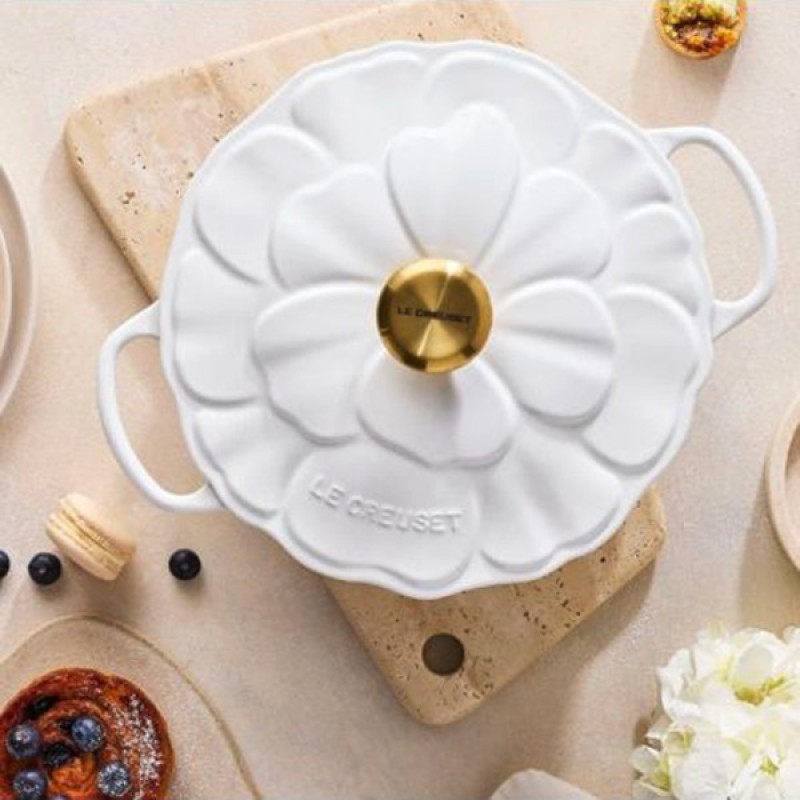 26CM SHALLOW PETAL CASSEROLE - WHITE