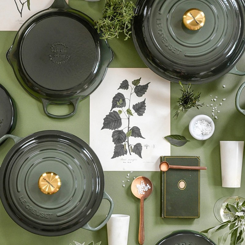 28CM SIGNATURE ENAMELLED CAST IRON ROUND CASSEROLE - THYME
