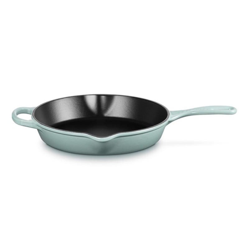 26CM SIGNATURE CAST IRON ROUND SKILLET - SEA SALT