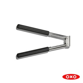 SEAFOOD AND NUT CRACKER