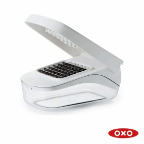 VEGETABLE CHOPPER W/EASY POUR OPENING