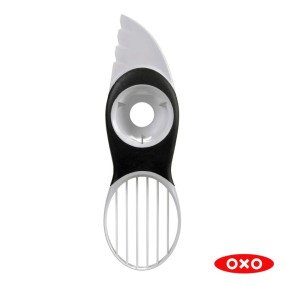 3-IN-1 AVOCADO SLICER