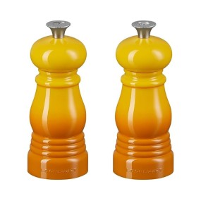 SET OF 2 CLASSIC SALT AND PEPPER MILLS - NECTAR