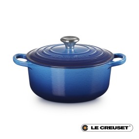 20CM SIGNATURE ENAMELLED CAST IRON ROUND CASSEROLE...